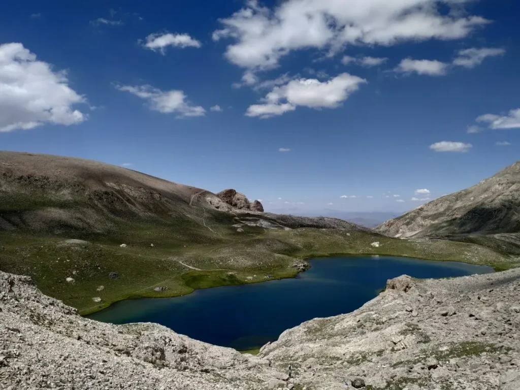 Çinili Göl panoromik görüntüsü