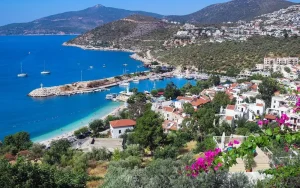Kaş ilçesi Kalkan mahallesi ve kalkan limanı
