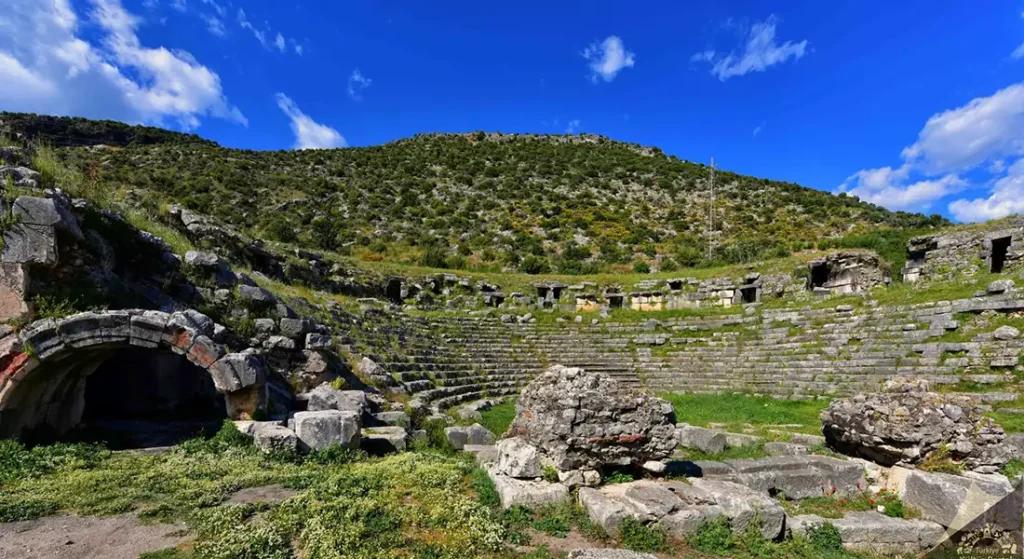 Limyra Antik kenti ve antik tiyatrosu