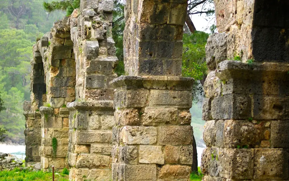 Phaselis Antik Kenti Tarihi Kapılar