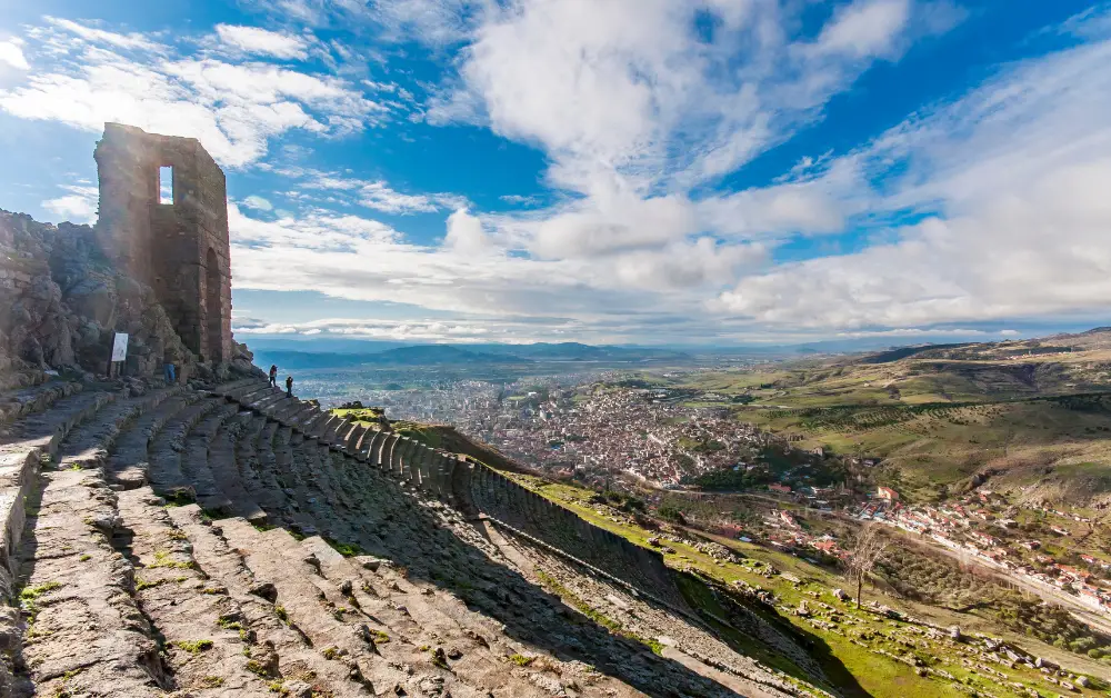 Bergama Antik Kentinin Yapıları Nelerdir
