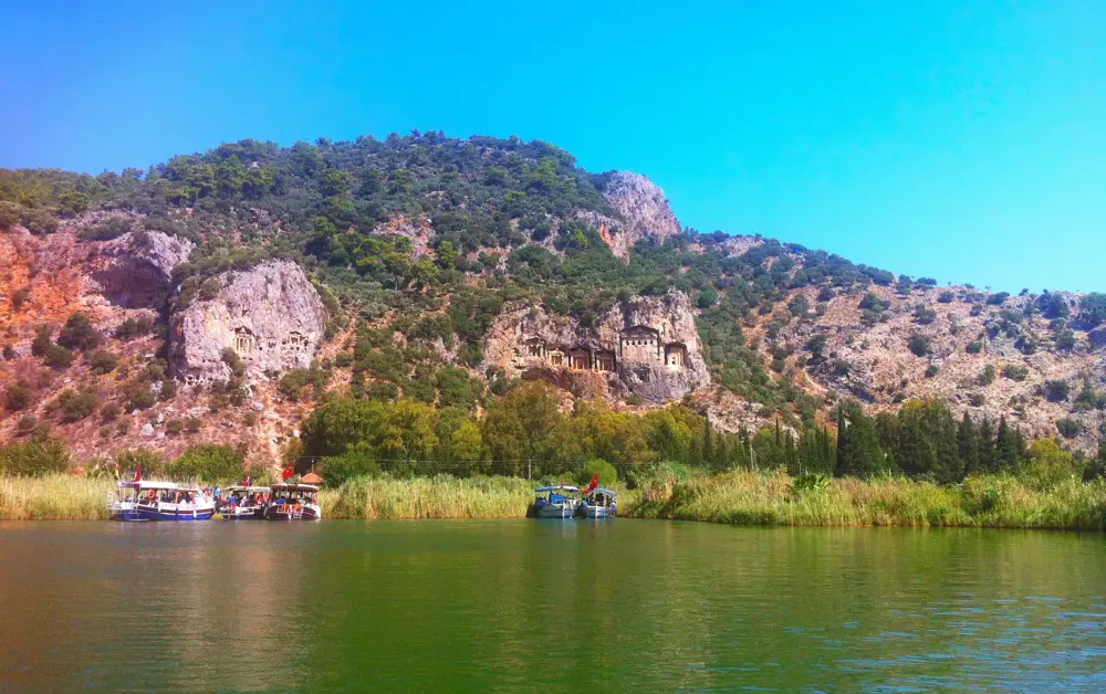 Ortaca Kral Mezarları ve Tekneler