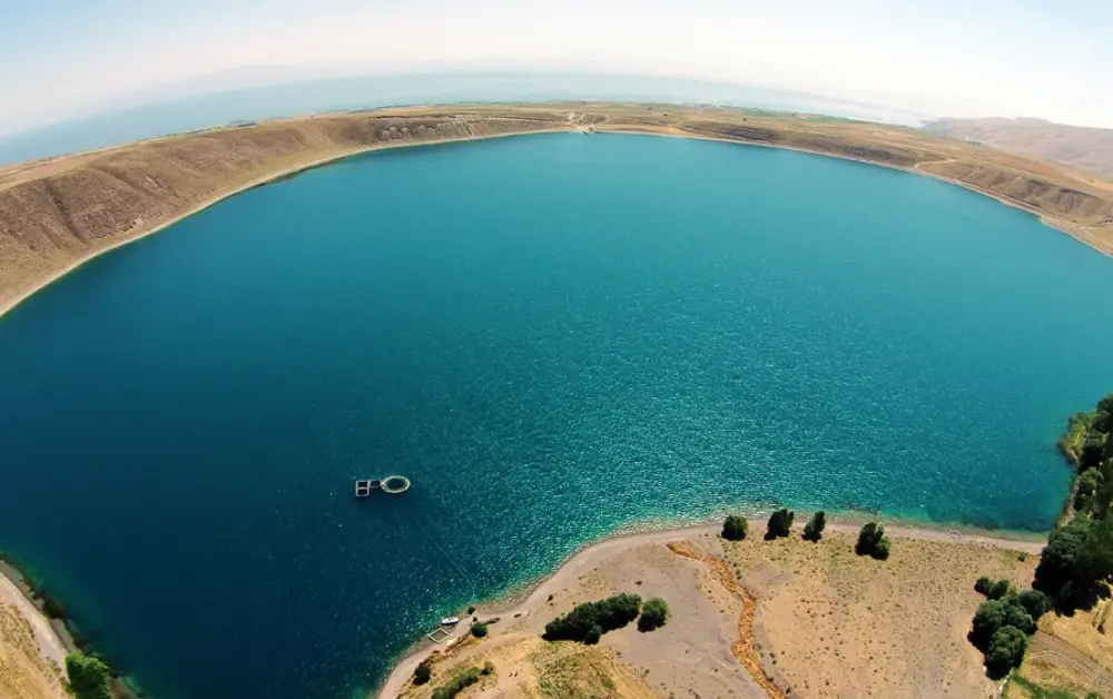 Aygır Gölü Adilcevaz