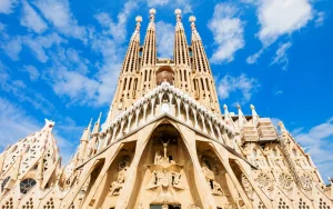 Barselona Gezilecek Yerler Gezmeklazim.com