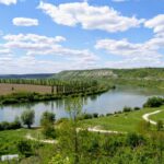 Moldova’da kırsal manzara ve tarihi şehir dokusu