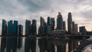Singapur şehir silueti ve modern gökdelenler