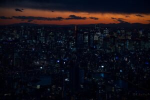 Japonya gezi rehberi için Tokyo ve geleneksel Japon manzarası