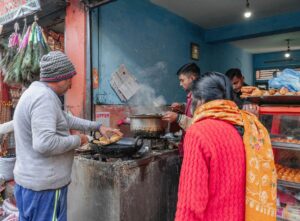 Nepal yeme içme rehberi için sokak yemeği ve yerel lezzetler
